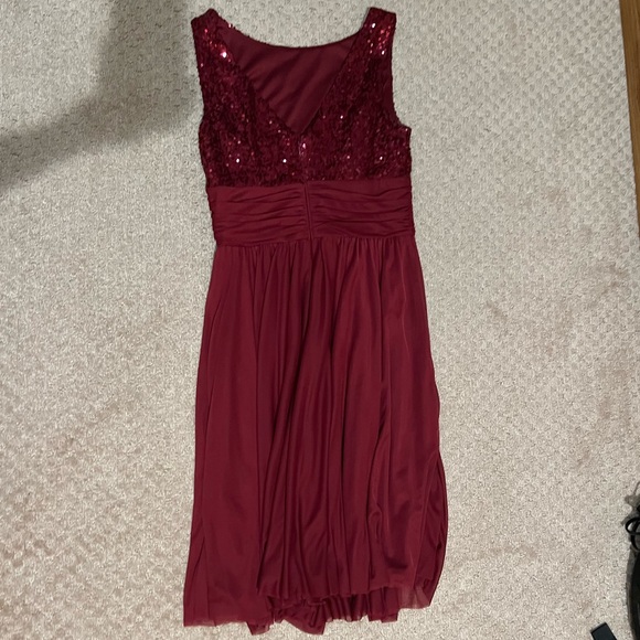 Burgundy sequin top dress, JH - Size 4 - Picture 2 of 3